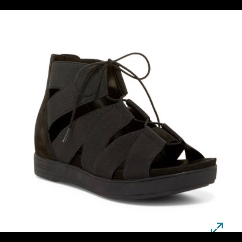 Elein Fisher Sports Sandals size 7 1/2 worn once